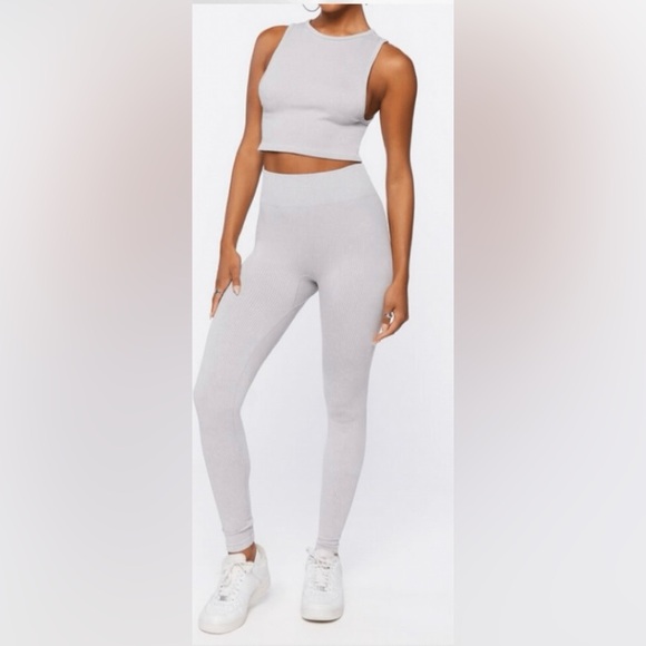 NWTS Forever 21 Grey matching seamless set size Small - Picture 1 of 10